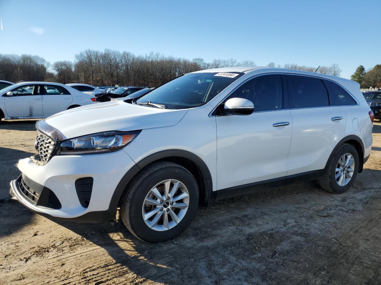 2019 KIA SORENTO L car image