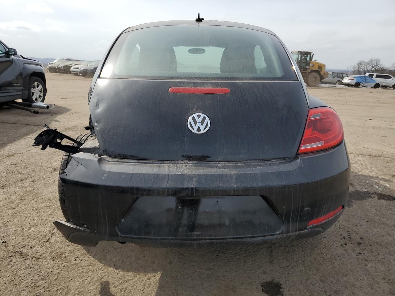 2012 VOLKSWAGEN BEETLE - Фото 6