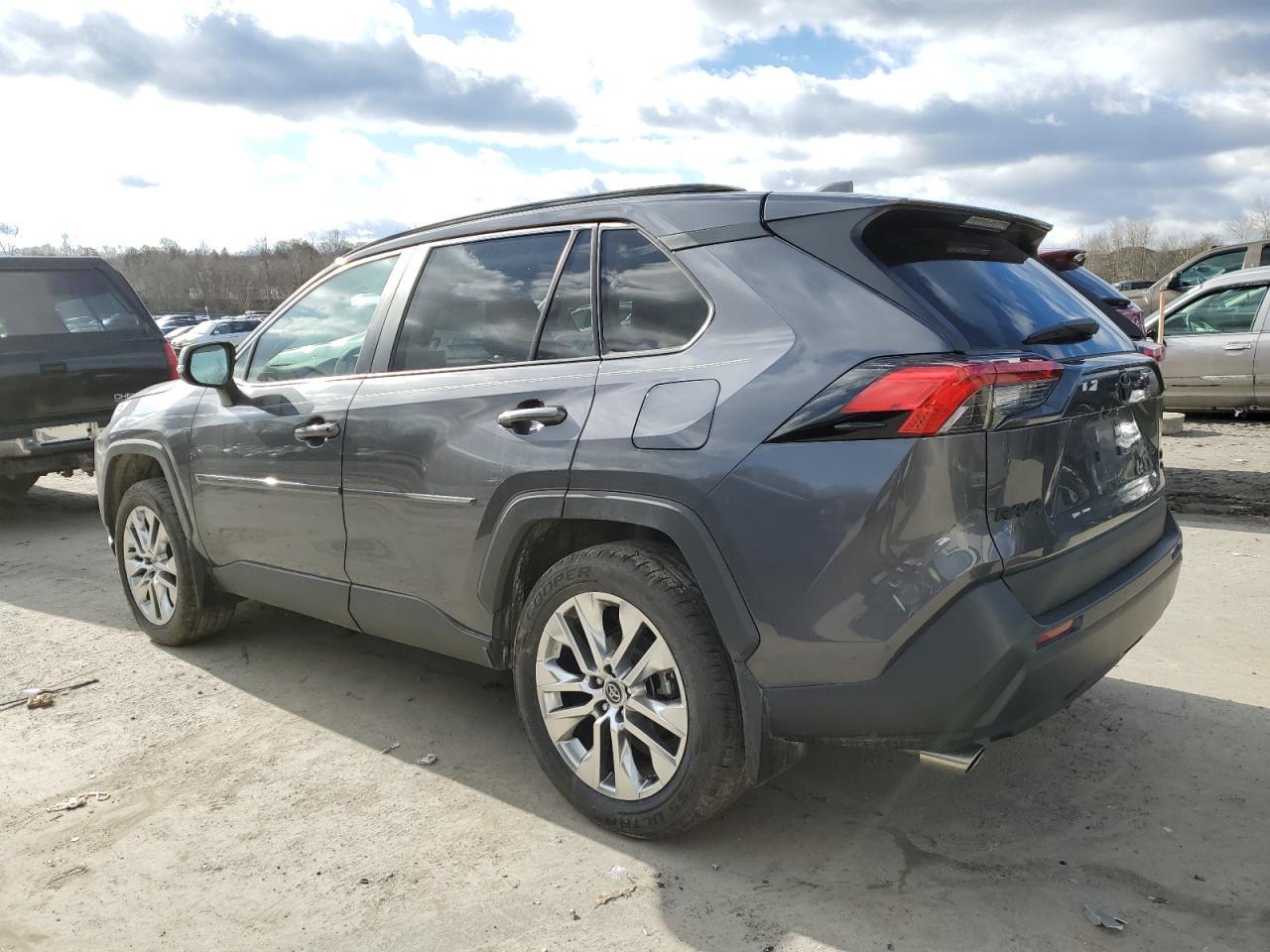 2020 TOYOTA RAV4 XLE P - Image 2