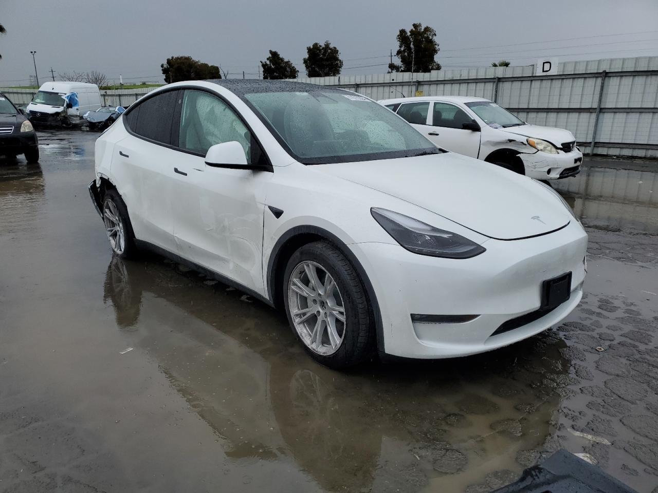 2023 TESLA MODEL Y - Image 4