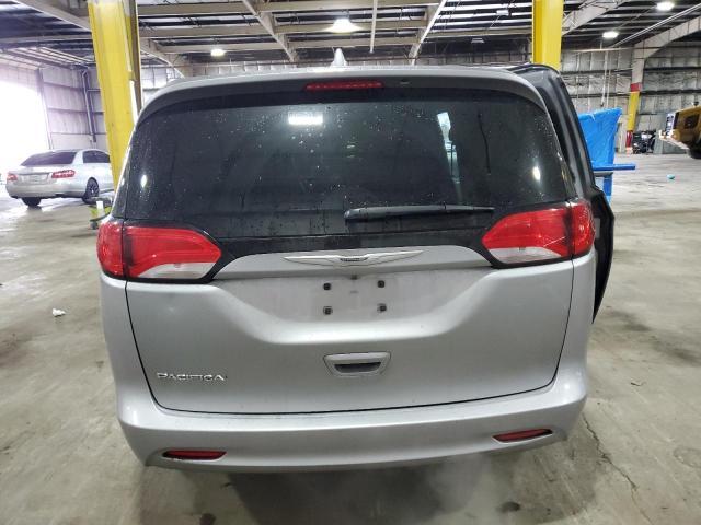2017 Chrysler Pacifica Touring - Фото 6