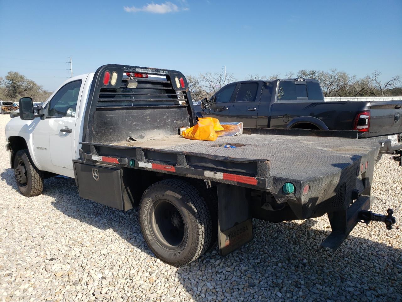 2012 CHEVROLET SILVERADO - Image 2
