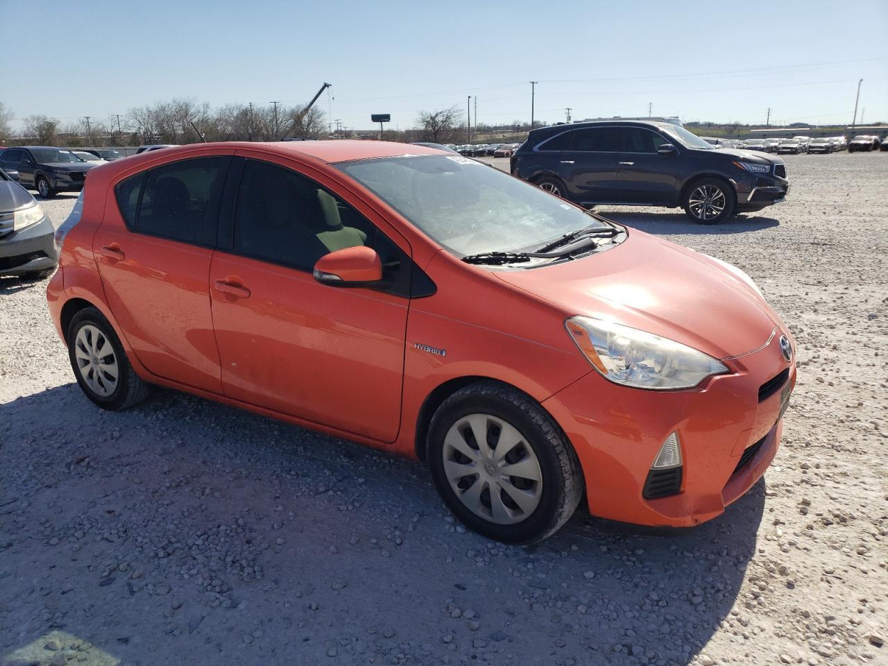 2013 TOYOTA PRIUS C - Image 4
