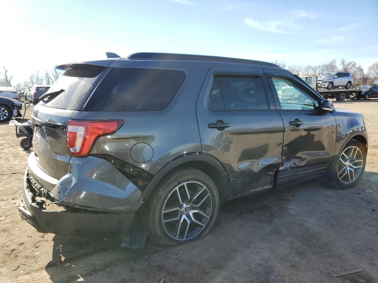 2017 FORD EXPLORER S - Image 3