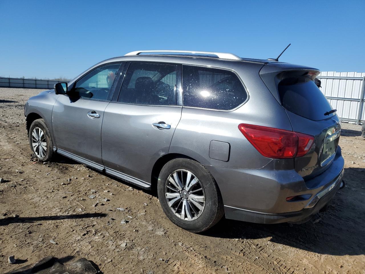 2017 NISSAN PATHFINDER - Фото 2