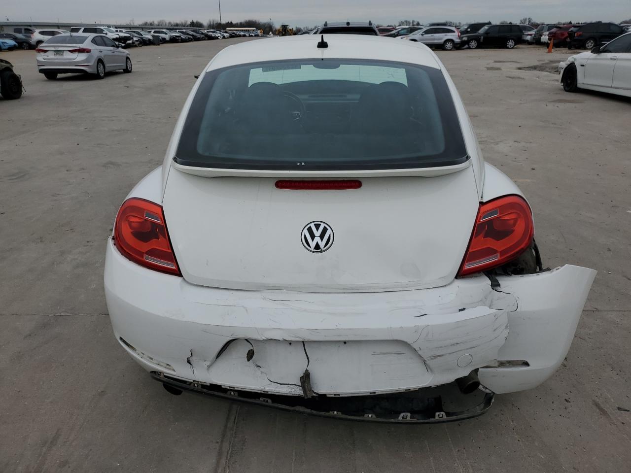 2012 VOLKSWAGEN BEETLE TUR - Фото 6