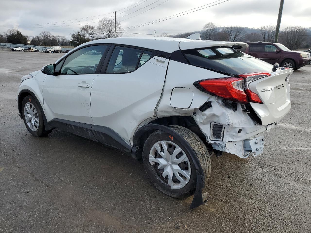 2021 TOYOTA C-HR XLE - Фото 2