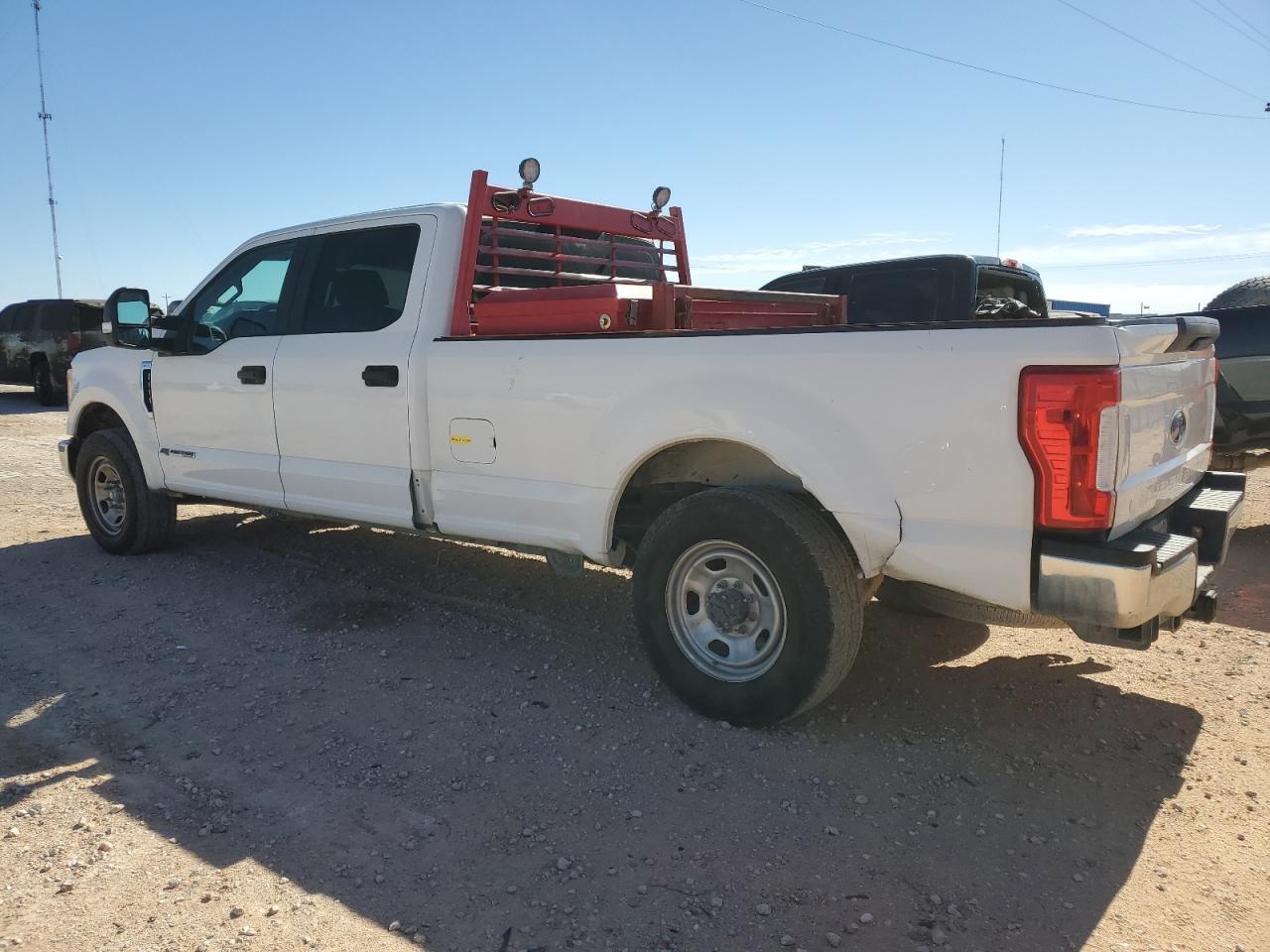 2017 FORD F350 SUPER - Image 2