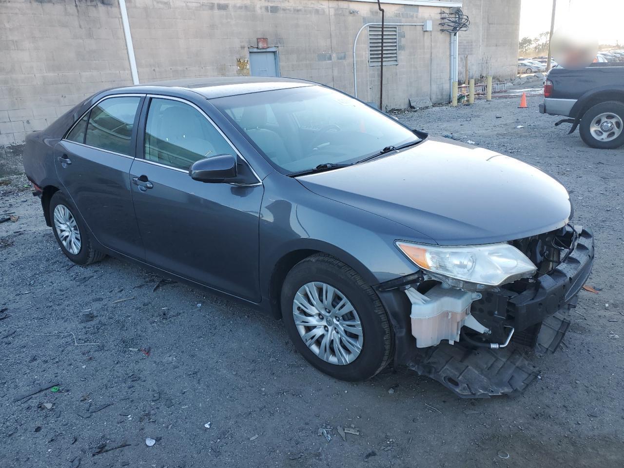 2013 TOYOTA CAMRY L - Image 4