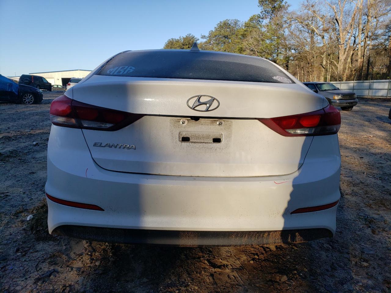 2017 HYUNDAI ELANTRA SE - Фото 6
