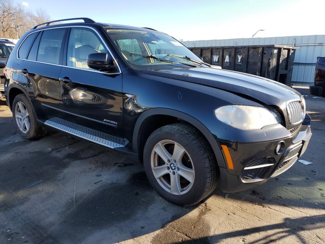 2013 BMW X5 XDRIVE3 - Image 4
