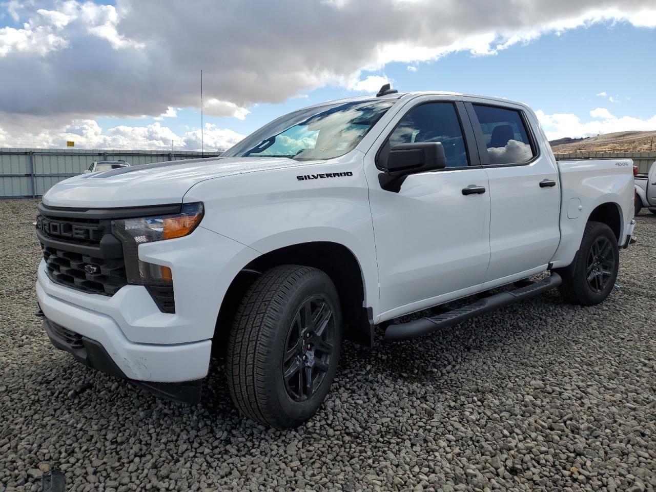 2024 CHEVROLET SILVERADO