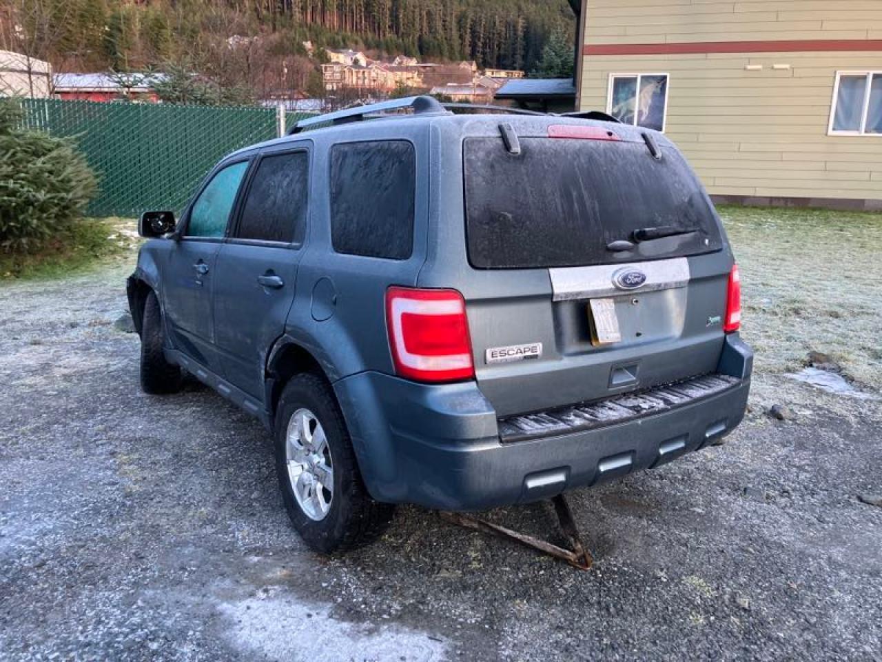 2012 FORD ESCAPE LIM - Image 2
