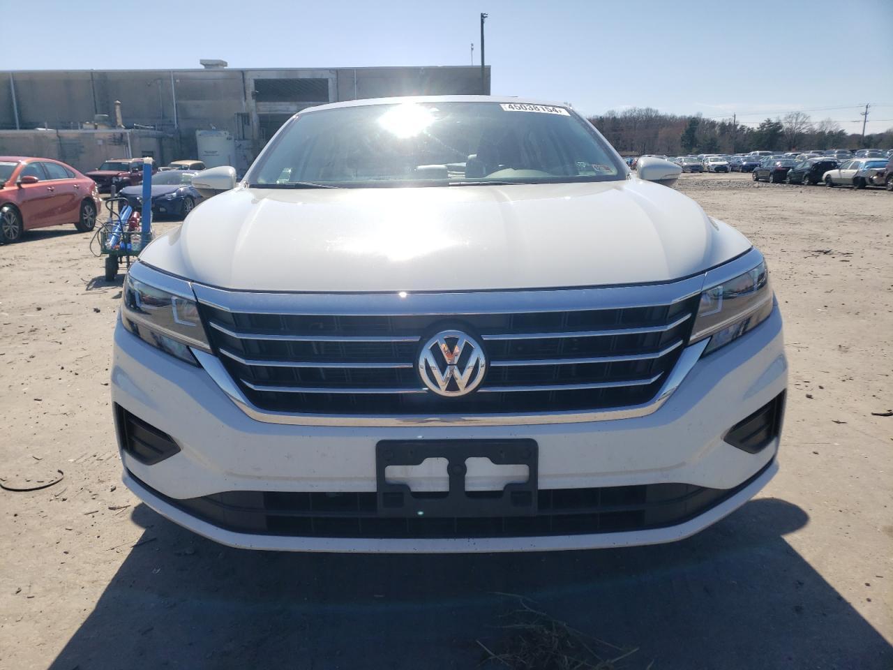 2022 VOLKSWAGEN PASSAT SE - Image 5