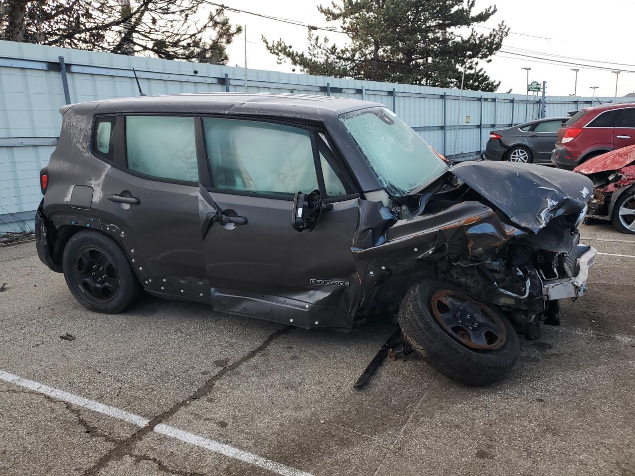 2017 JEEP RENEGADE S - Image 4