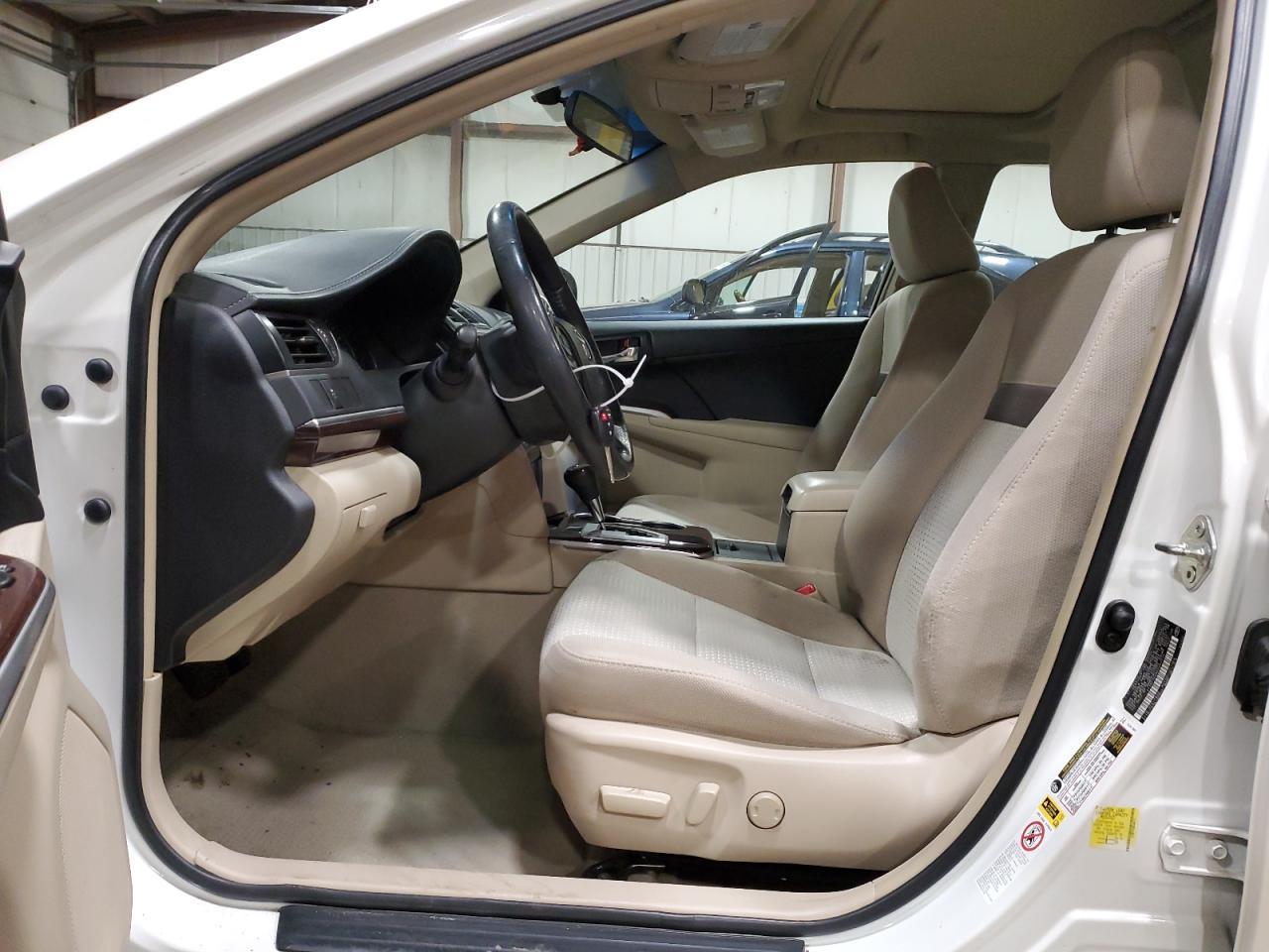 2014 TOYOTA CAMRY L - Фото 7