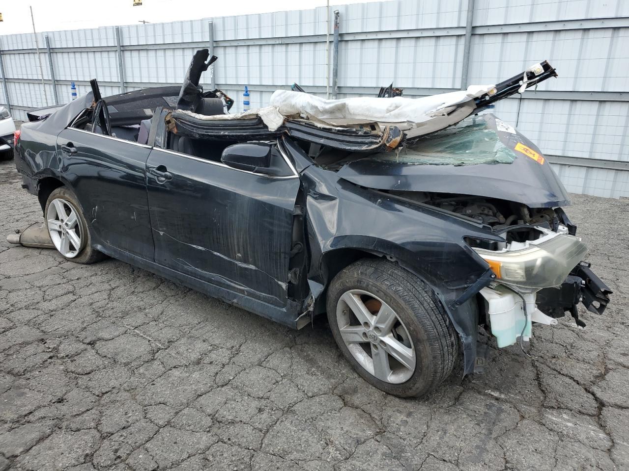 2013 TOYOTA CAMRY L - Image 4