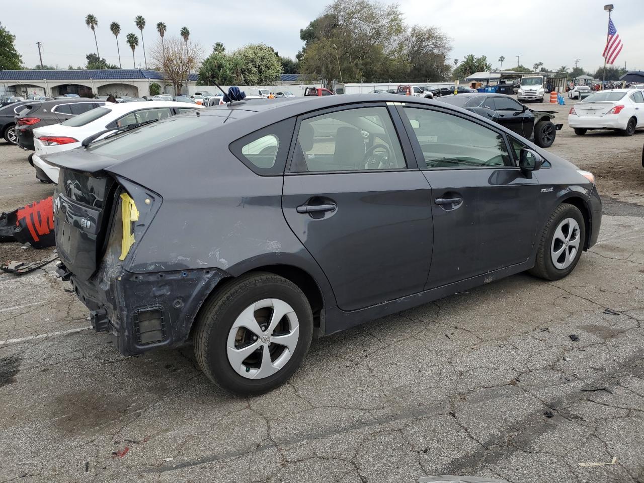 2013 TOYOTA PRIUS - Фото 3
