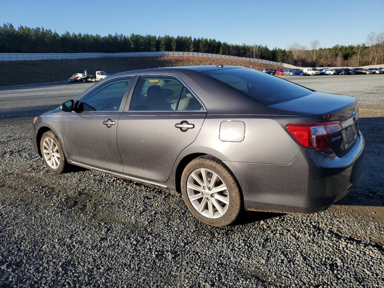 2012 TOYOTA CAMRY HYBR - Фото 2