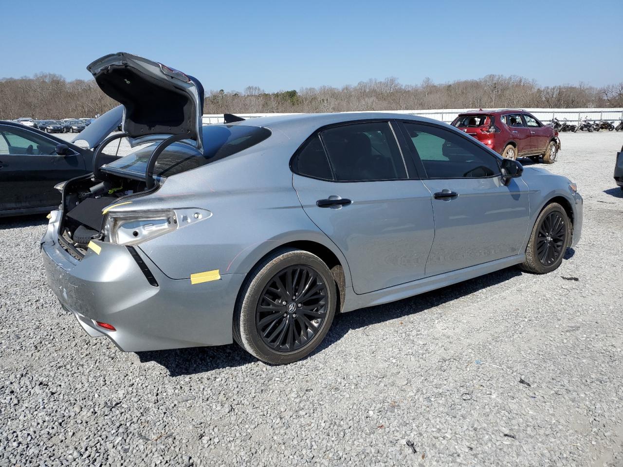 2020 TOYOTA CAMRY SE - Image 3