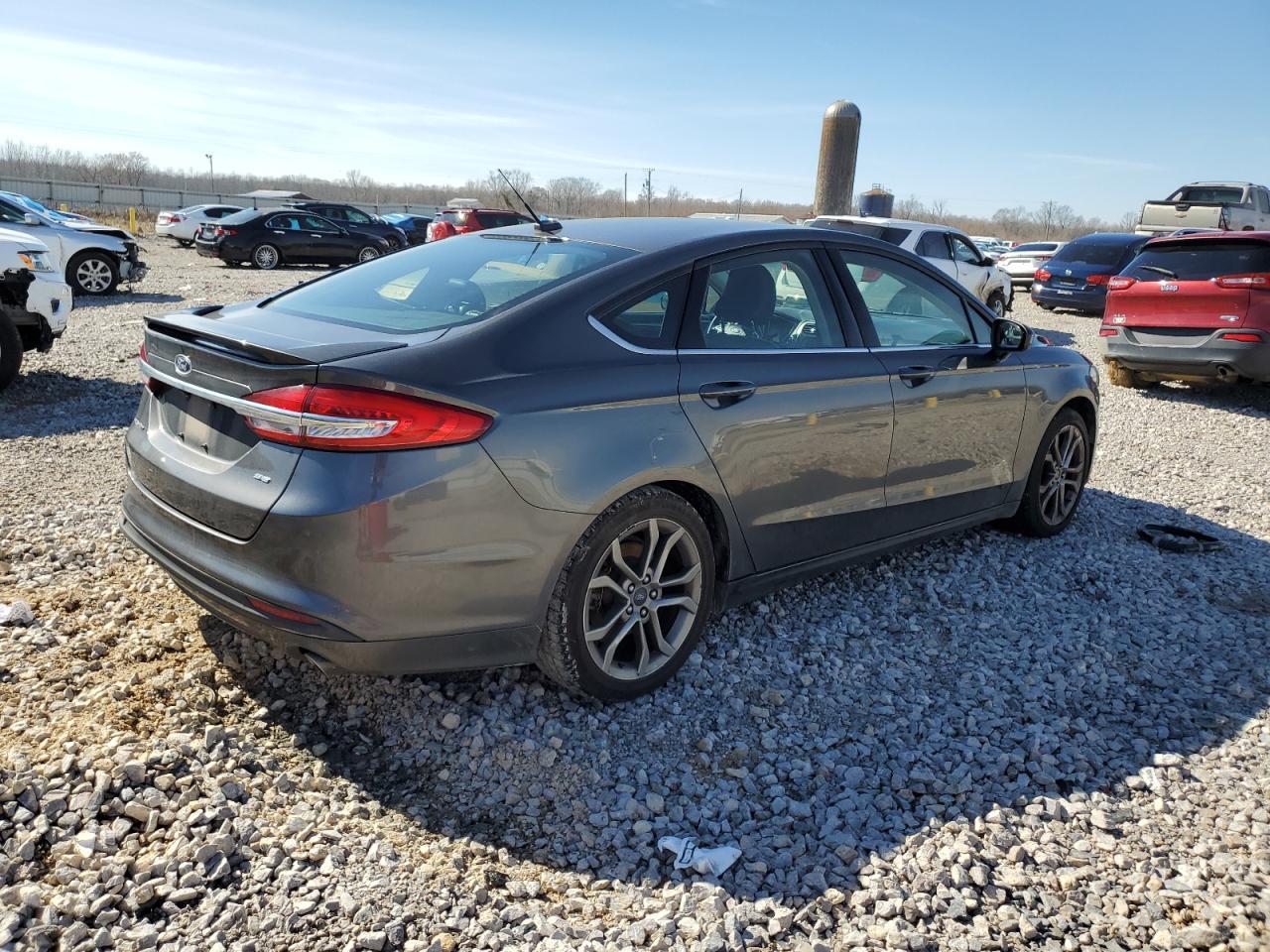 2017 FORD FUSION SE - Image 3