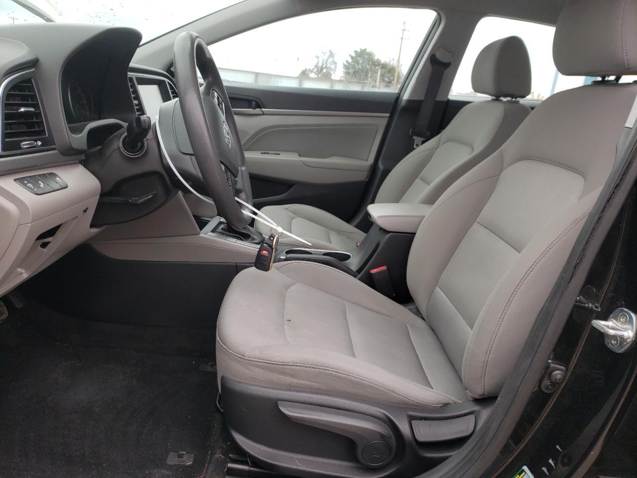 2018 HYUNDAI ELANTRA SE - Фото 7
