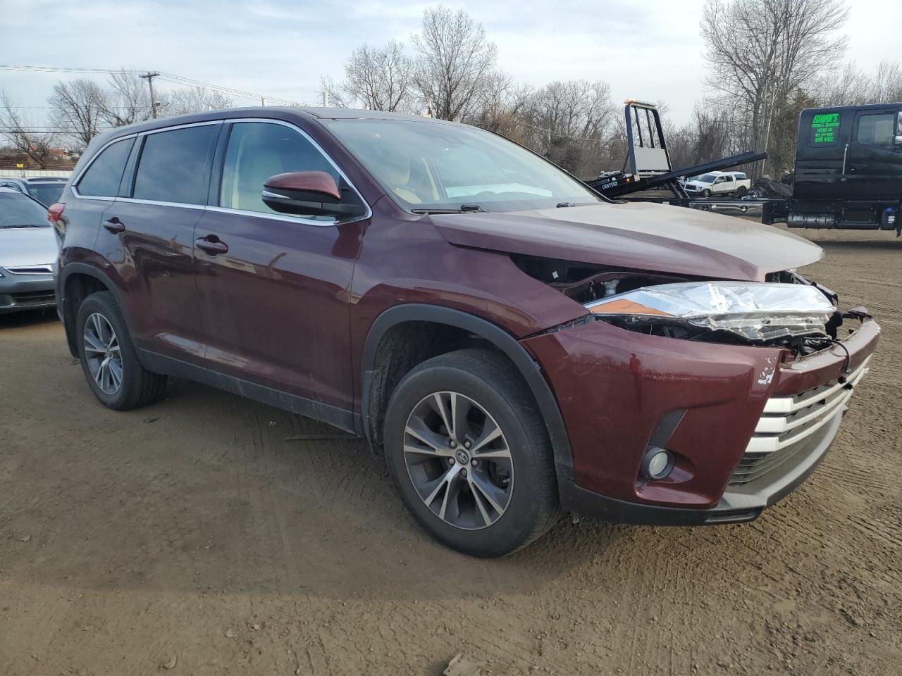 2019 TOYOTA HIGHLANDER - Image 4
