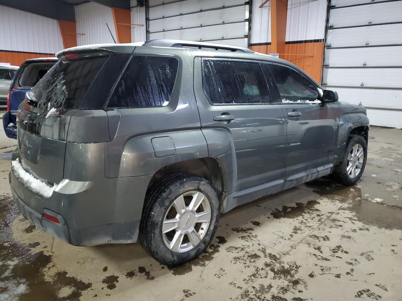 2013 GMC TERRAIN SL - Image 3