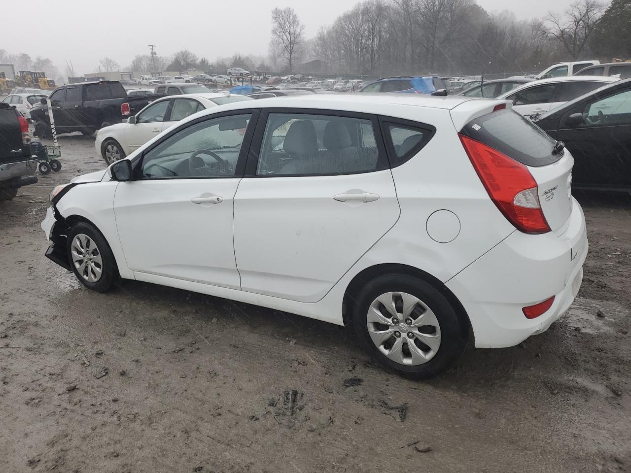 2016 HYUNDAI ACCENT SE - Фото 2