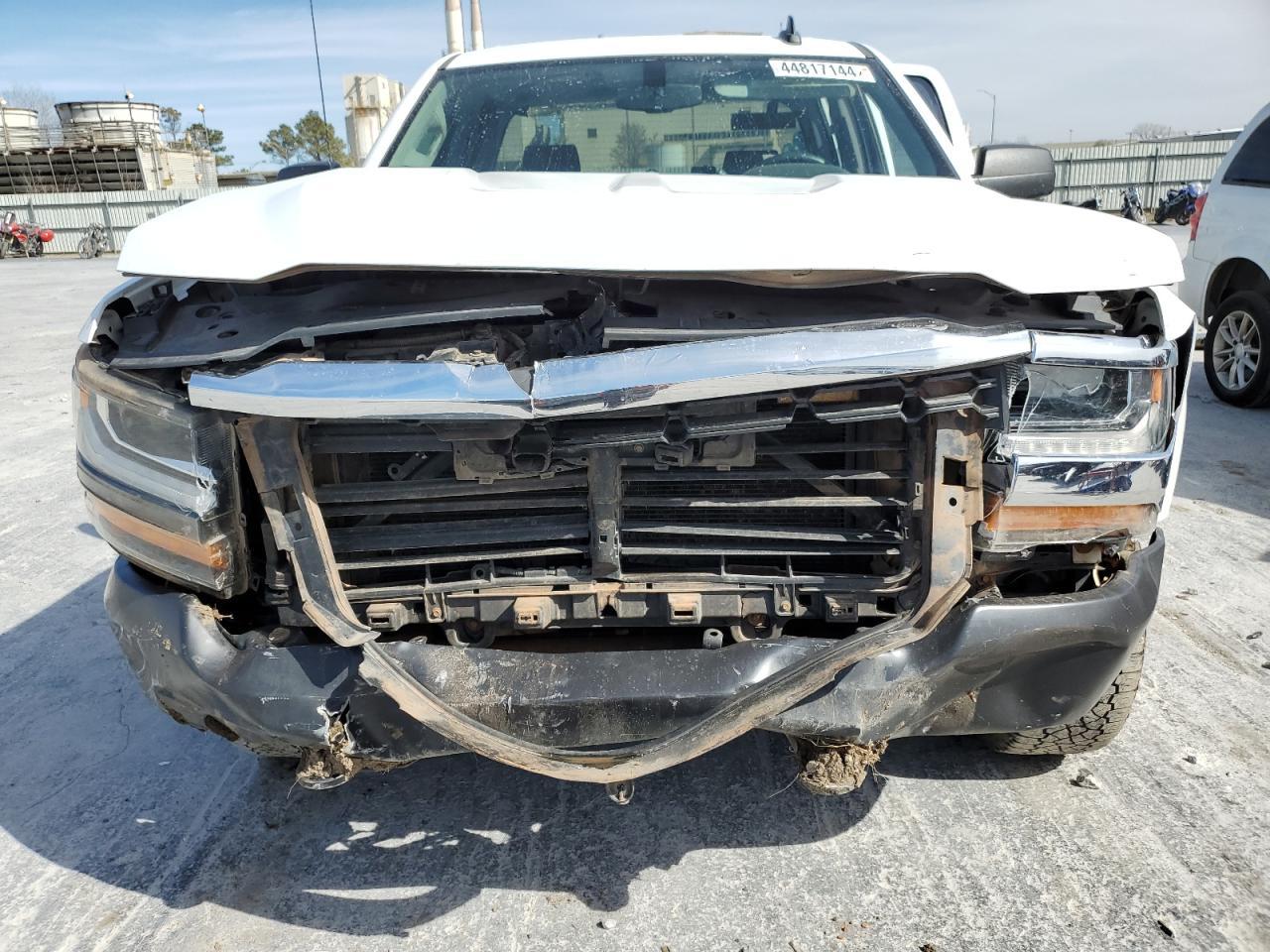 2019 CHEVROLET SILVERADO - Фото 5