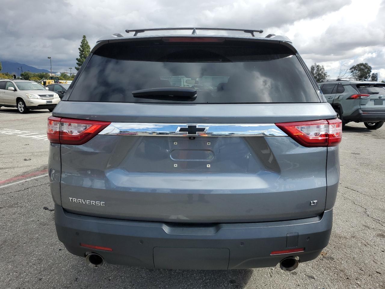 2021 CHEVROLET TRAVERSE L - Фото 6