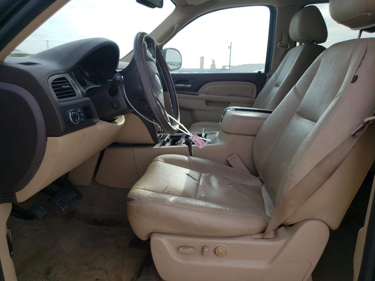 2012 GMC YUKON XL D - Image 7