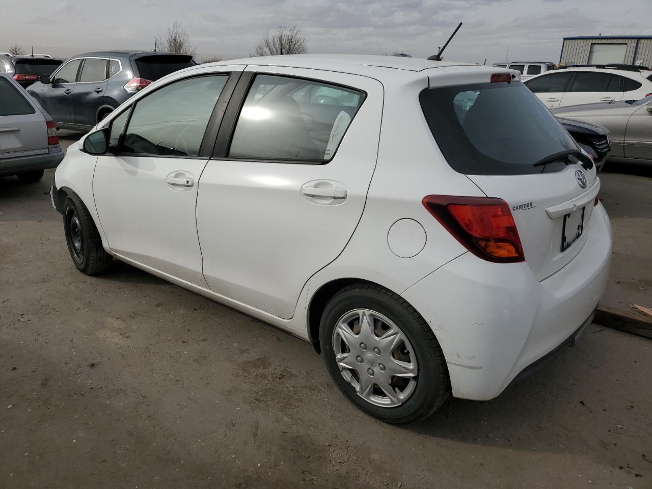 2017 TOYOTA YARIS L - Фото 2