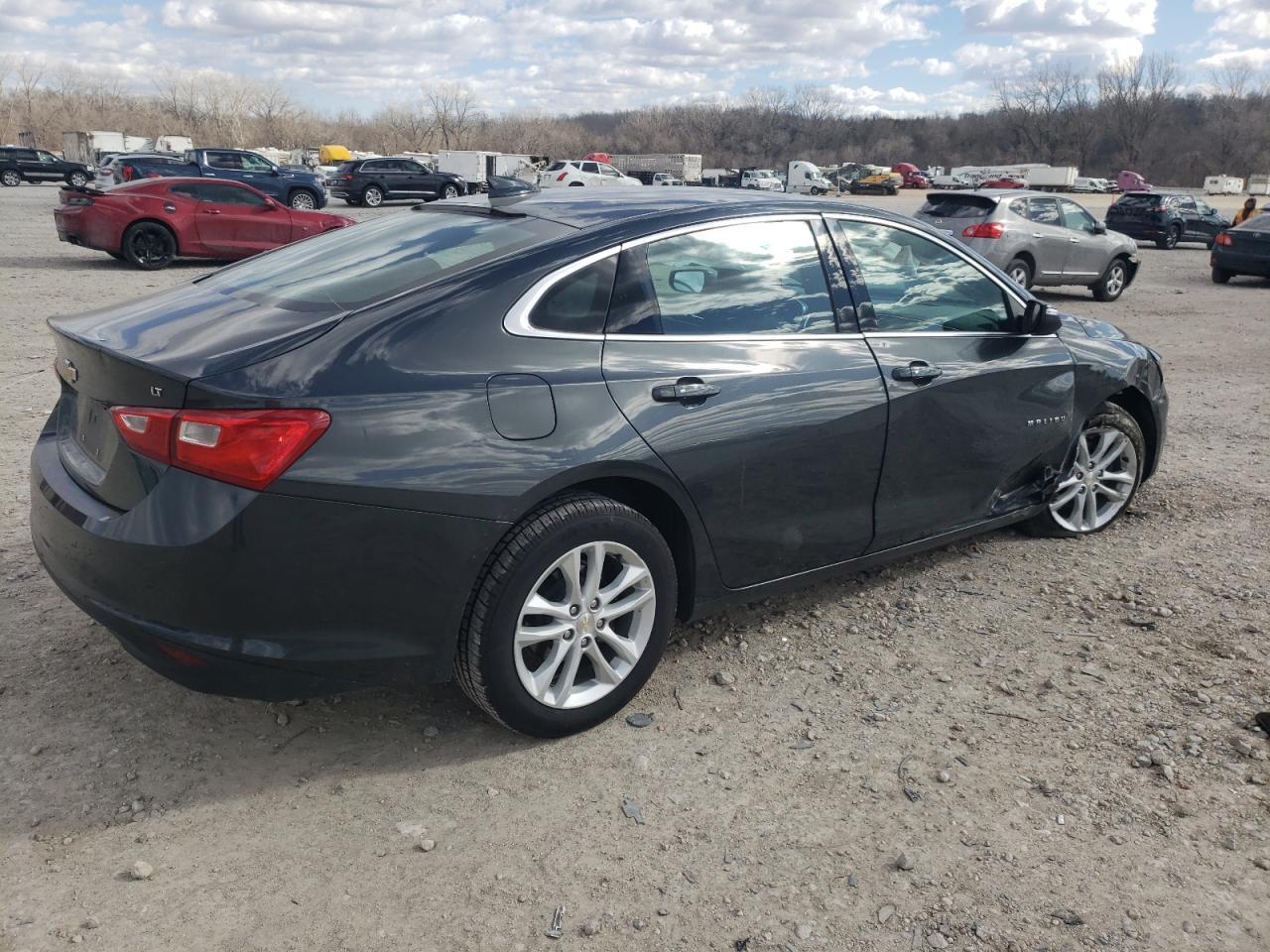 2017 CHEVROLET MALIBU LT - Фото 3