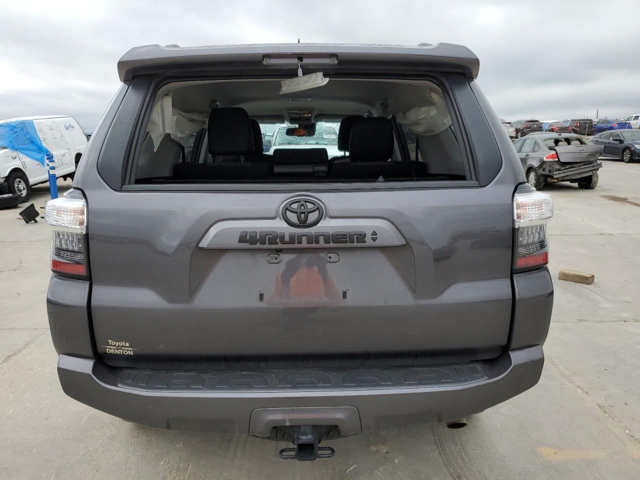 2022 TOYOTA 4RUNNER SR - Image 6
