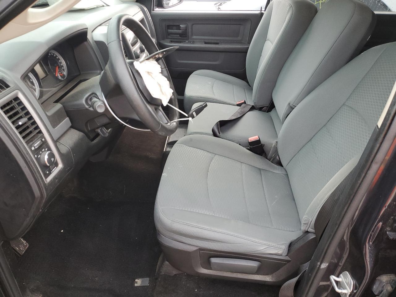 2014 RAM 1500 ST - Фото 7