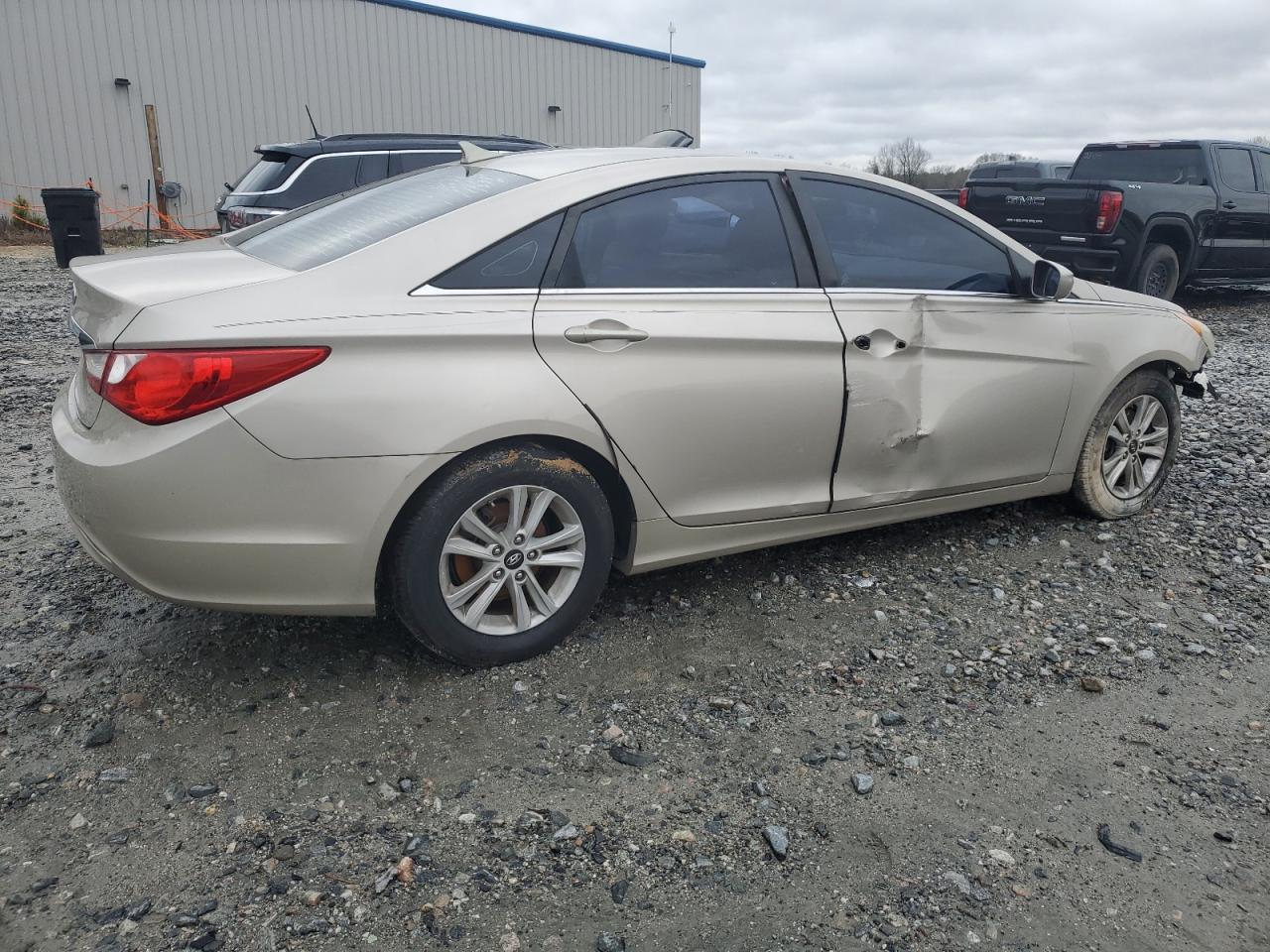 2011 HYUNDAI SONATA GLS - Image 3