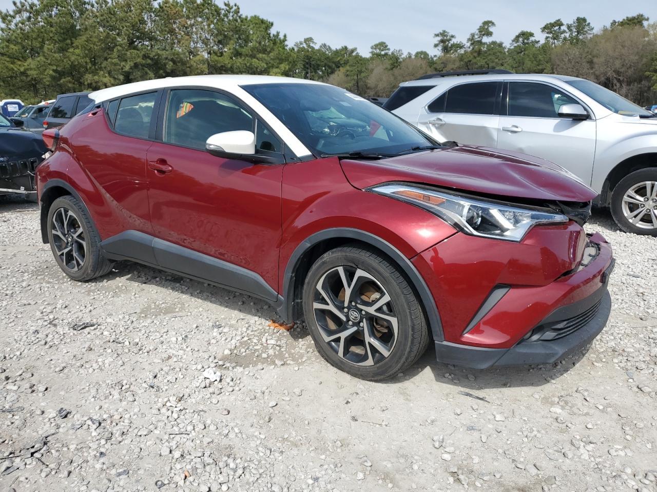 2018 TOYOTA C-HR XLE - Фото 4