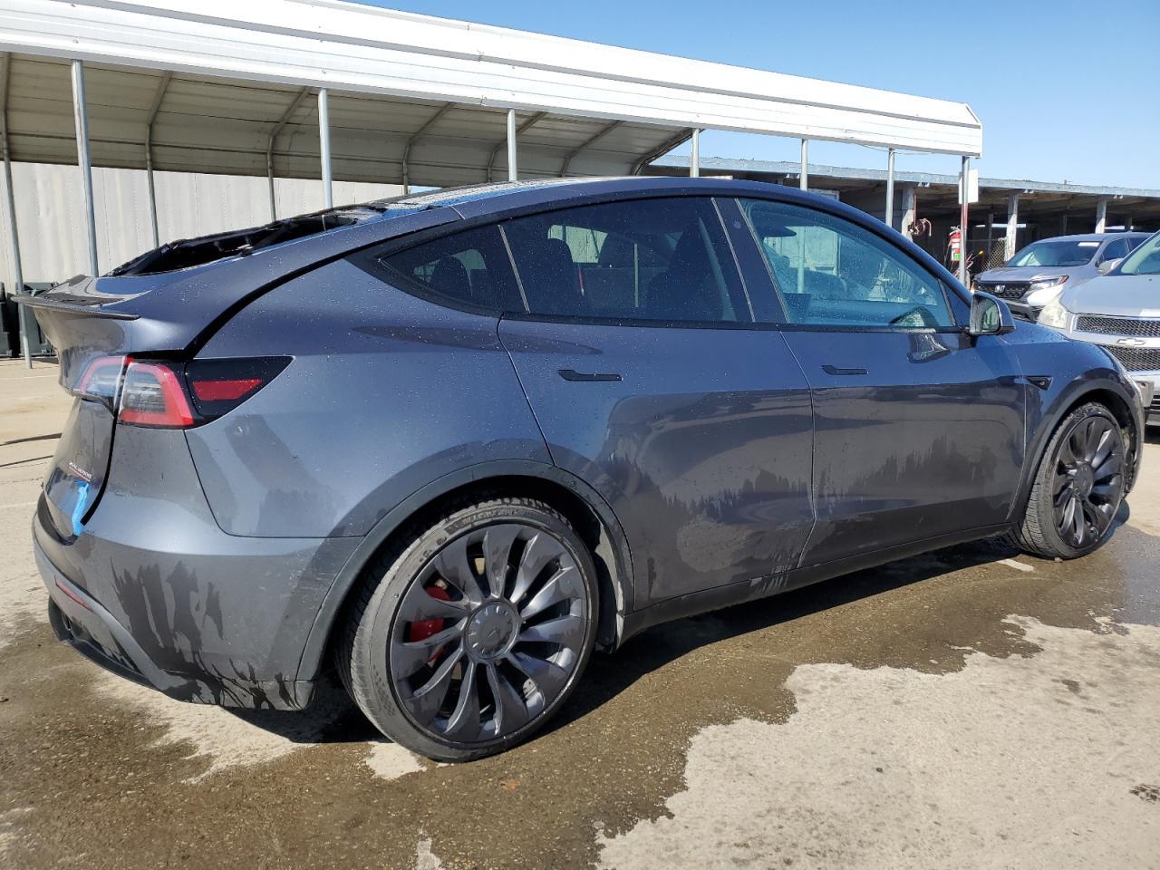 2023 TESLA MODEL Y - Фото 3