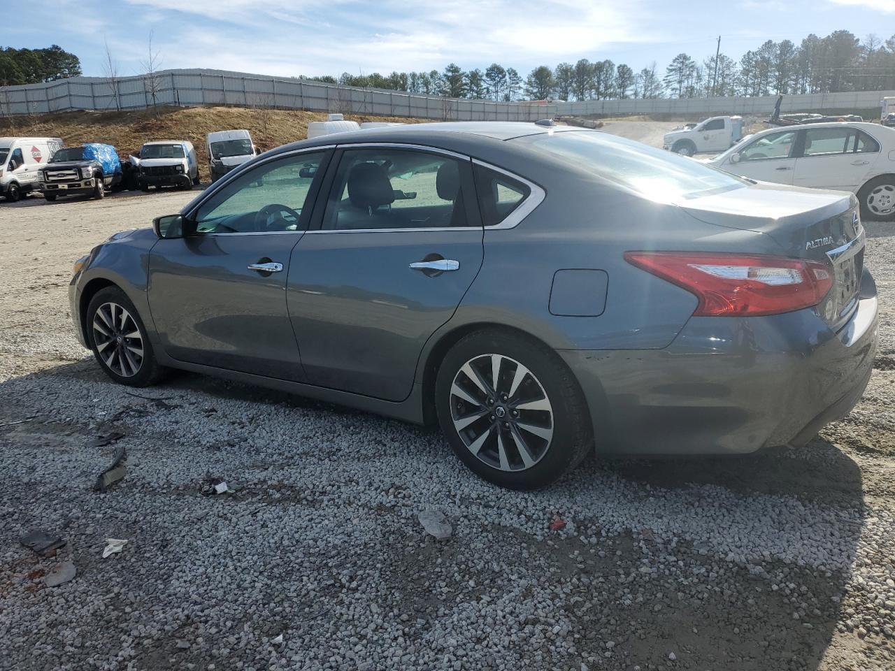 2017 NISSAN ALTIMA 2.5 - Фото 2