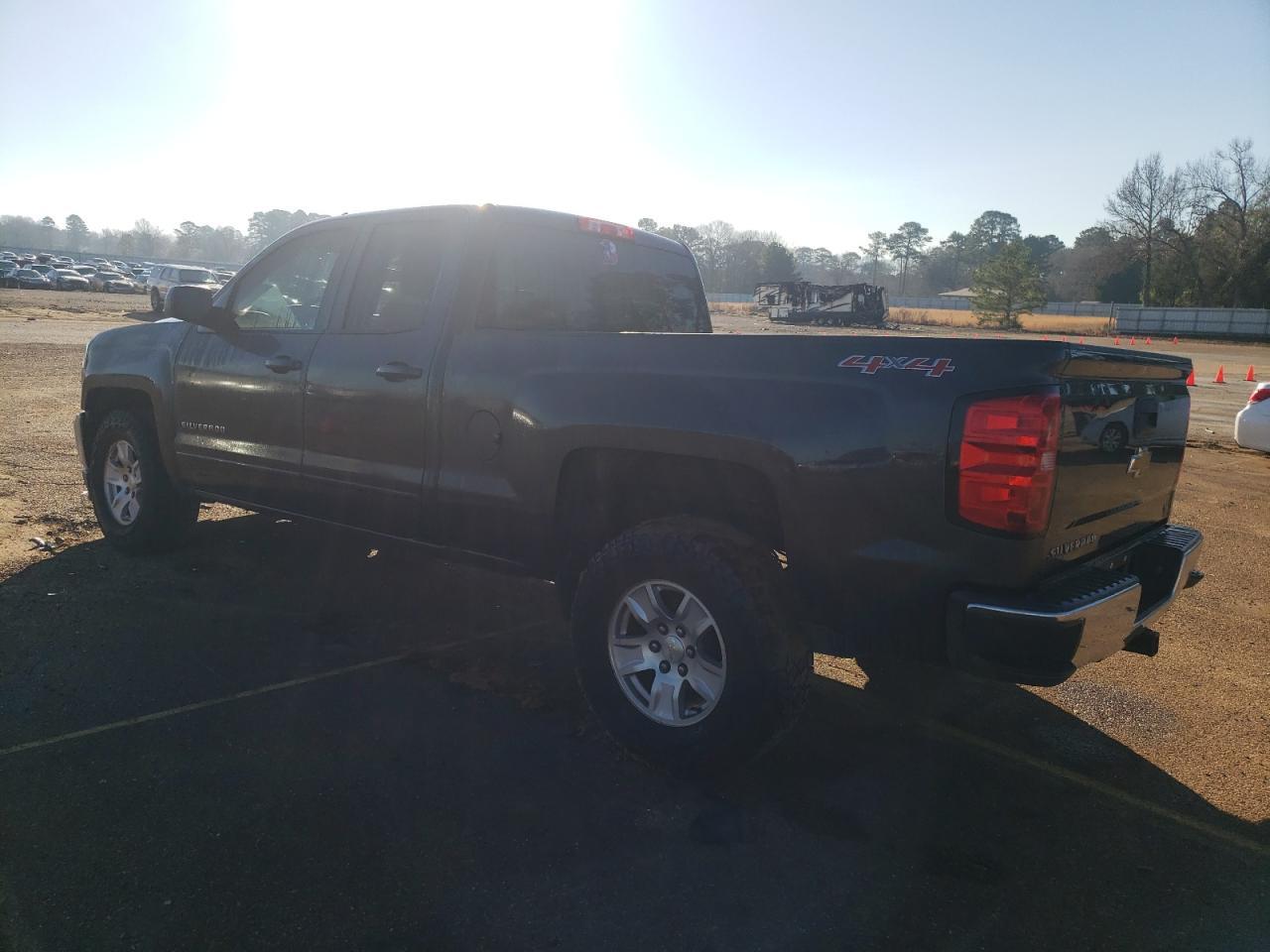 2016 CHEVROLET SILVERADO - Image 2