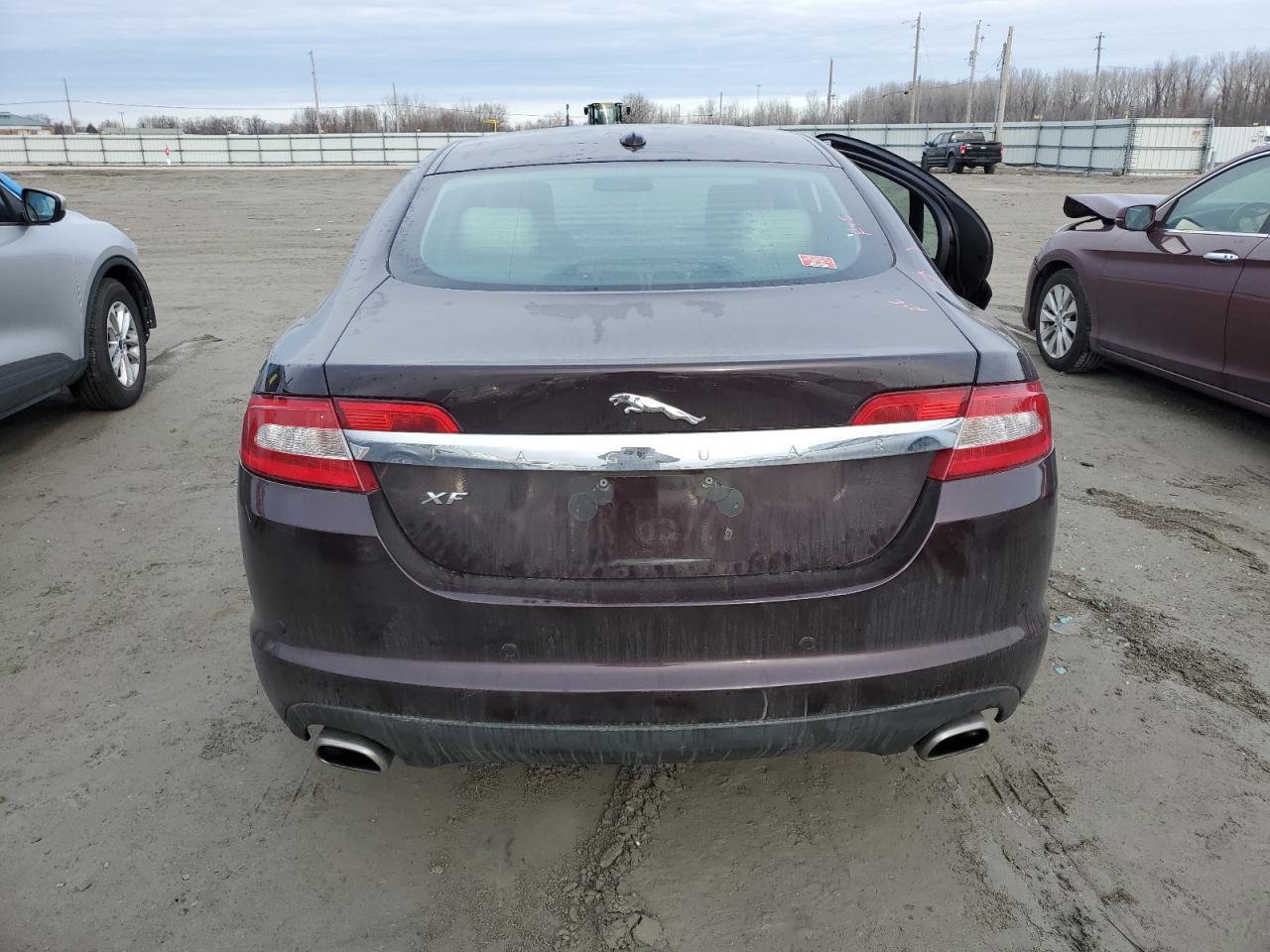 2011 JAGUAR XF PREMIUM - Фото 6