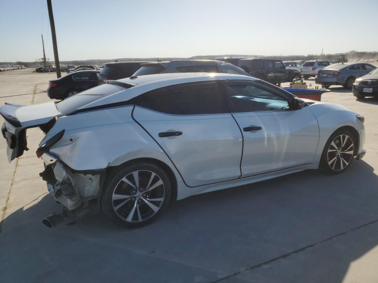 2016 NISSAN MAXIMA 3.5 - Фото 3