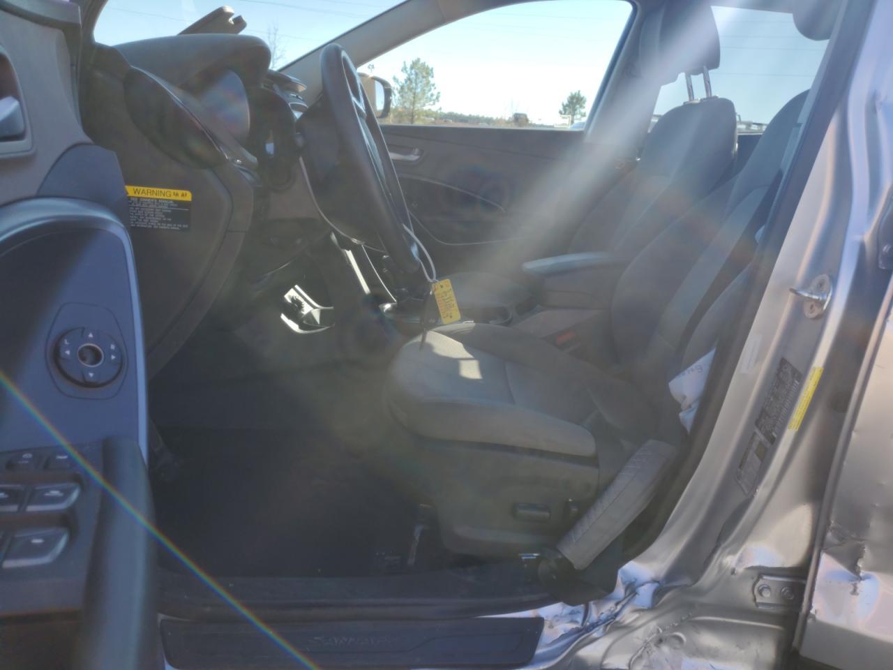 2017 HYUNDAI SANTA FE S - Image 7