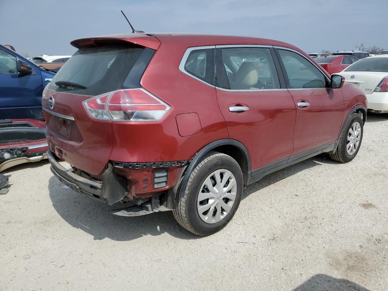 2015 NISSAN ROGUE S - Фото 3