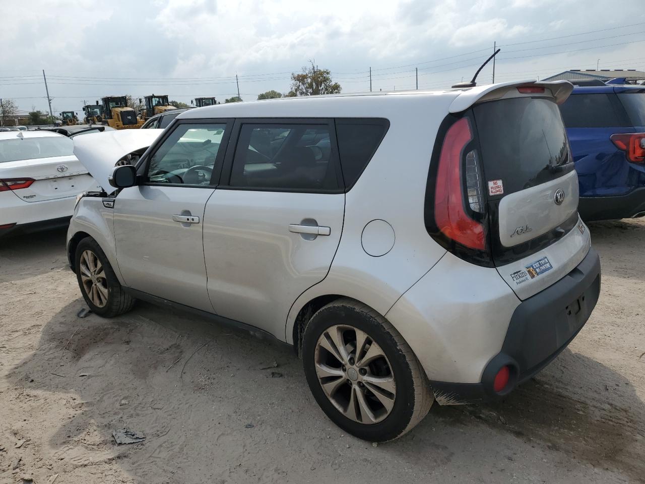 2014 KIA SOUL + - Image 2