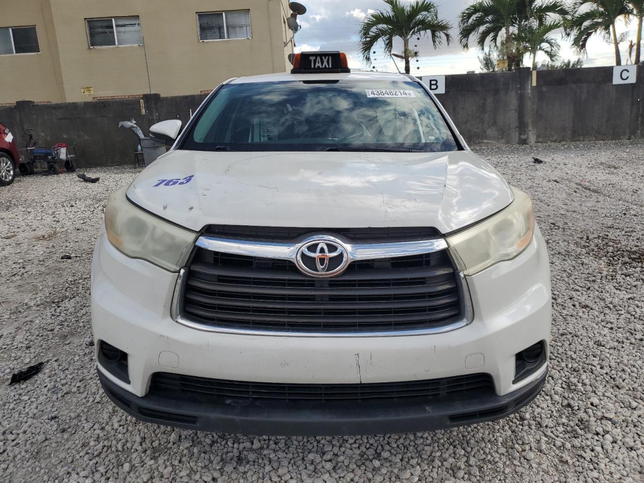 2014 TOYOTA HIGHLANDER - Фото 5
