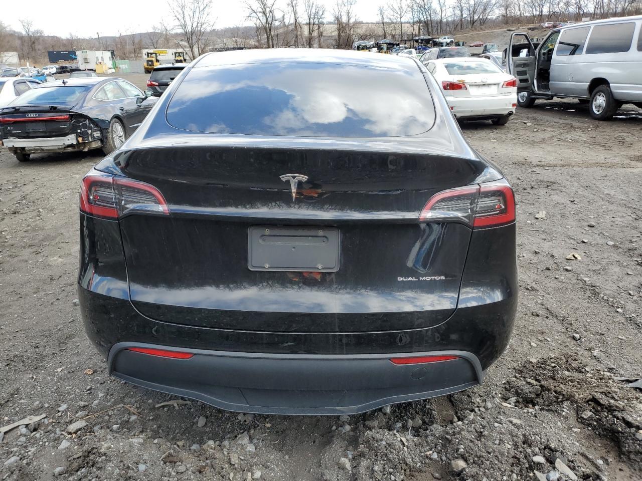 2023 TESLA MODEL Y - Image 6