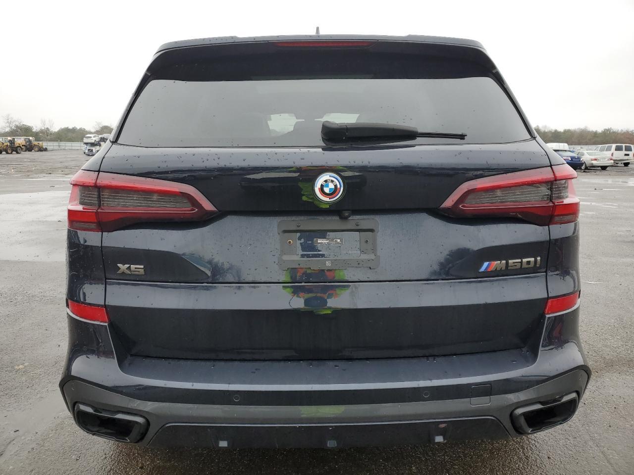 2022 BMW X5 M50I - Фото 6