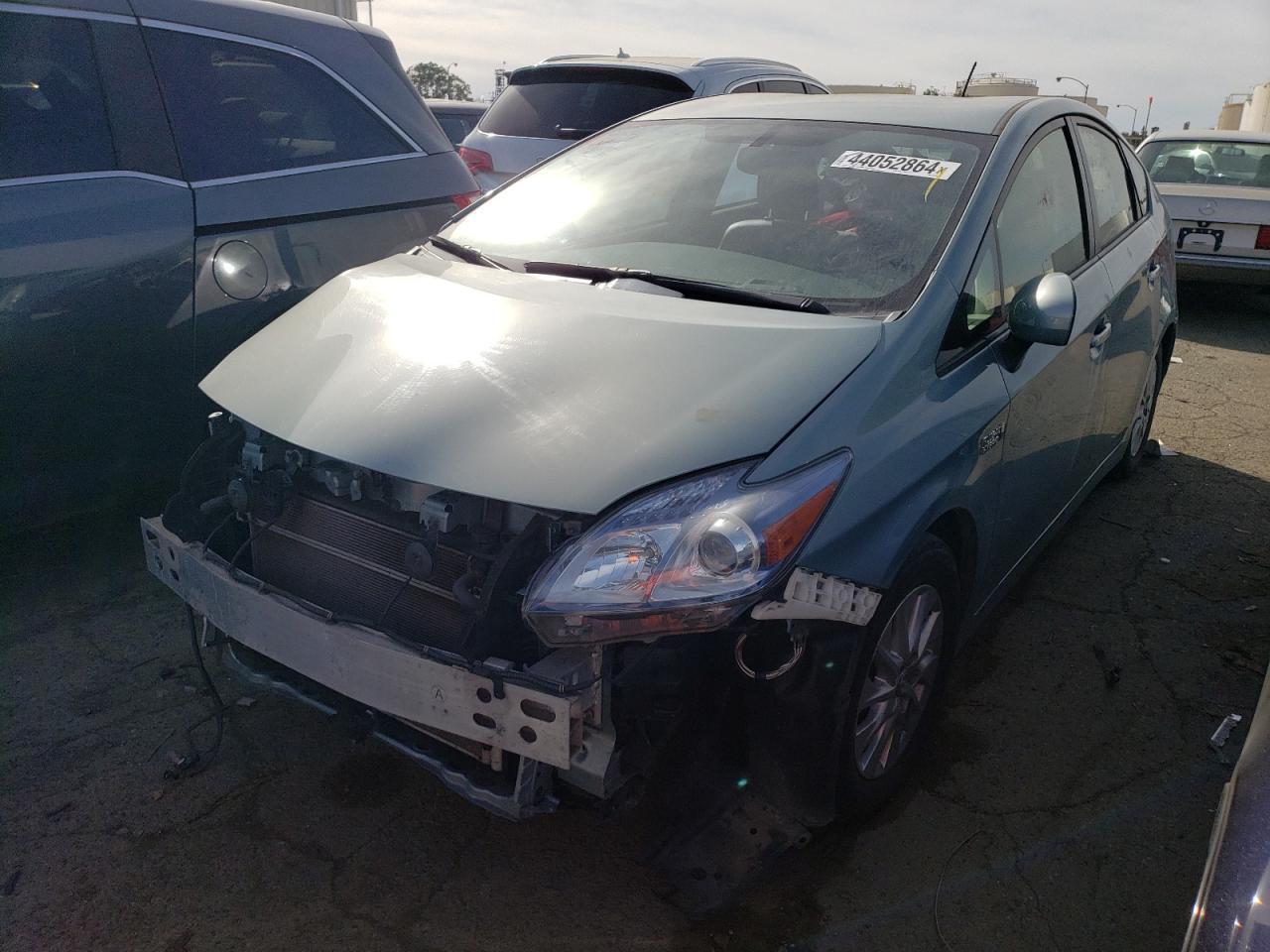 2015 TOYOTA PRIUS PLUG